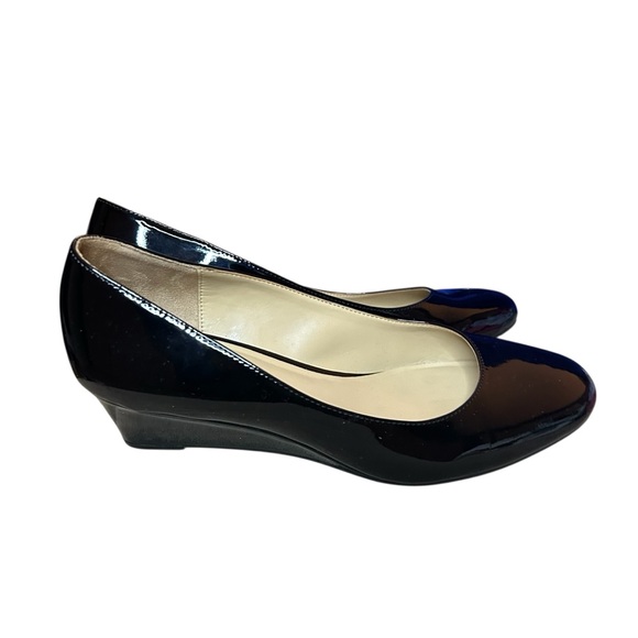 Naturalizer Black Patent Leather wedge heel round toe heels size 8.5 - Picture 1 of 10
